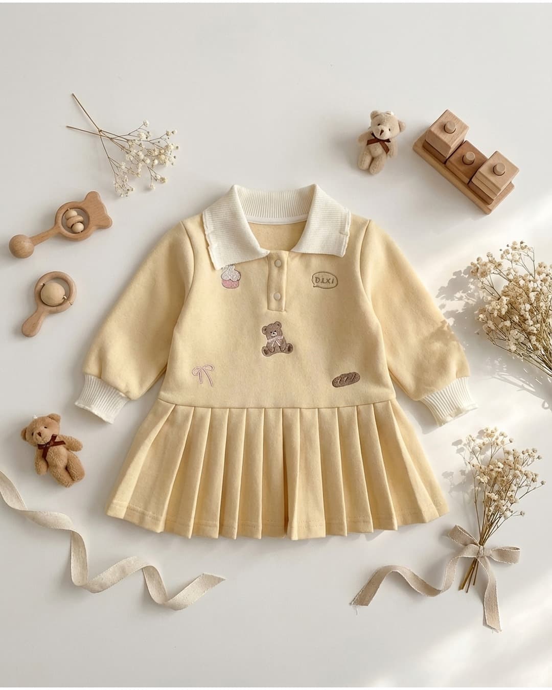 🌷 春を彩るくまさん刺繍のプリーツワンピース 🧸

優しいイエローと愛らしいくまさん刺繍が目を惹