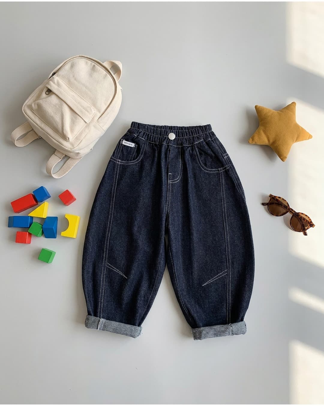 👖 ステッチワークデニムロングバルーンパンツ ✨

少しずつ涼しくなる季節に大活躍する、丸みのある