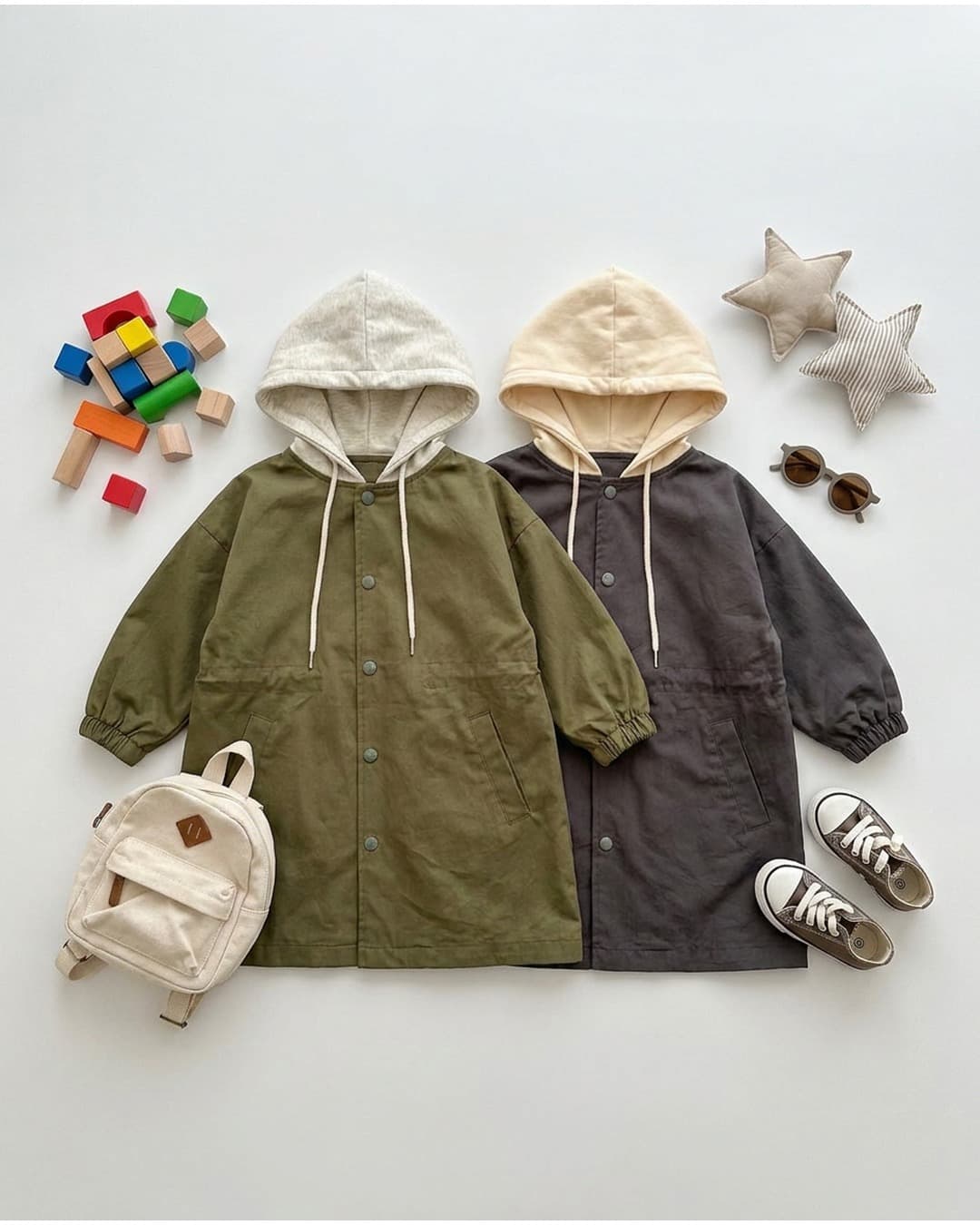 🧥 無地フード付きミリタリーフィールドコート

少しずつ涼しくなる季節にぴったりの、軽やかに羽織れ